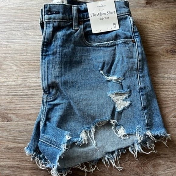 Abercrombie & Fitch Pants - NWT Abercrombie & Fitch Jean Shorts (size 30/10)-Curve Love Mom Short High Rise
